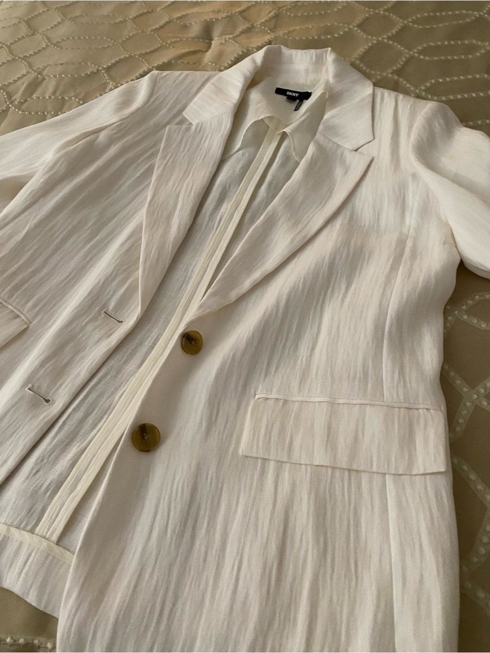 Dkny Ivory Single-Breasted Blazer - Picture 4 of 4